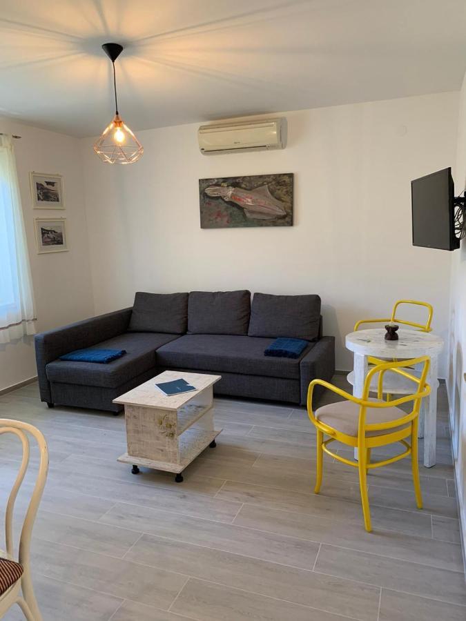 Apartmani "Miso" Podgora Exterior photo