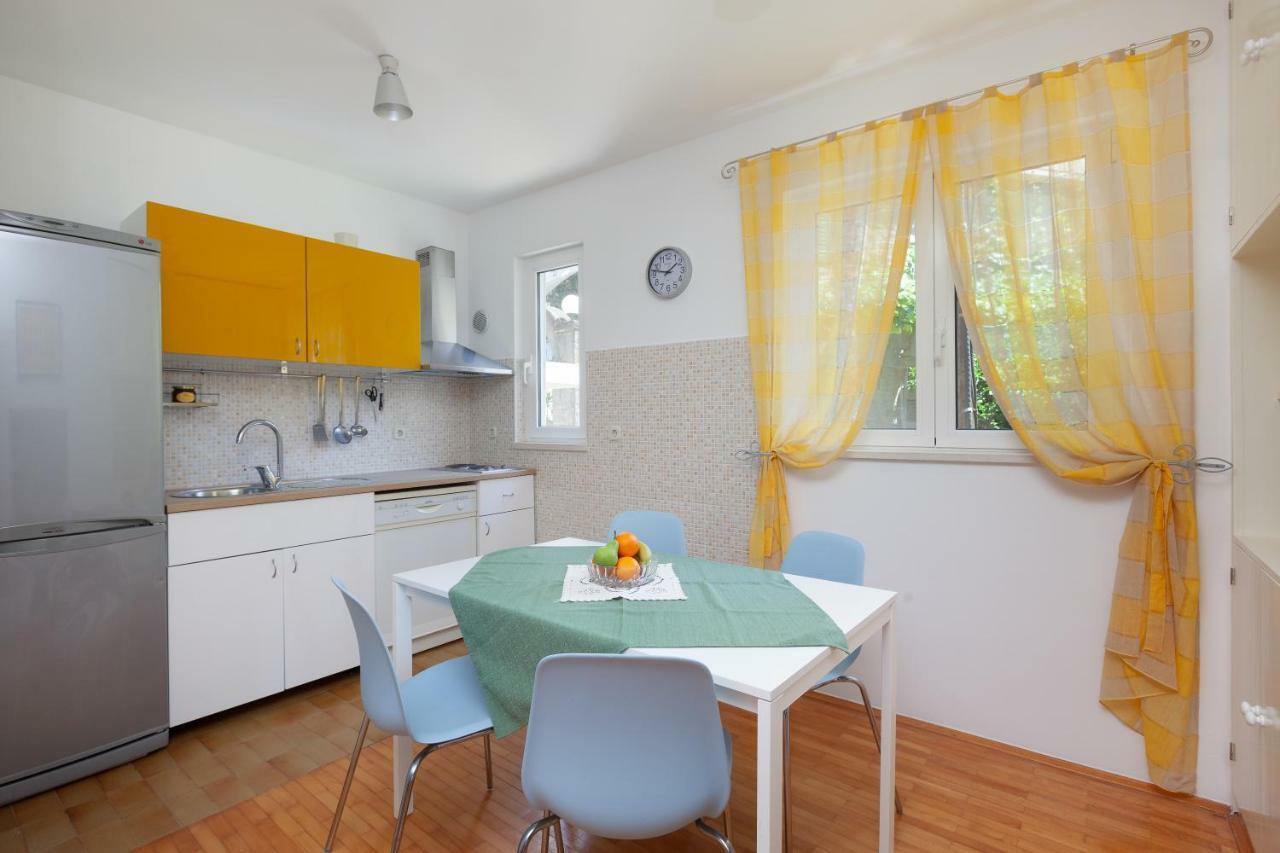 Apartmani "Miso" Podgora Exterior photo