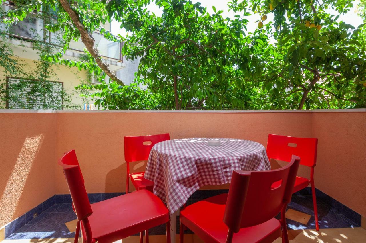 Apartmani "Miso" Podgora Exterior photo