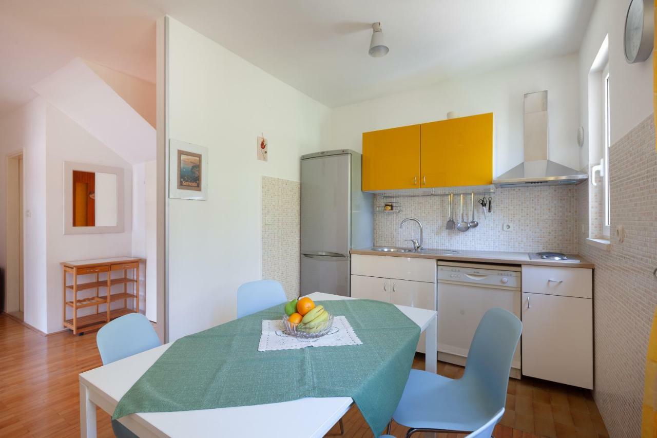 Apartmani "Miso" Podgora Exterior photo